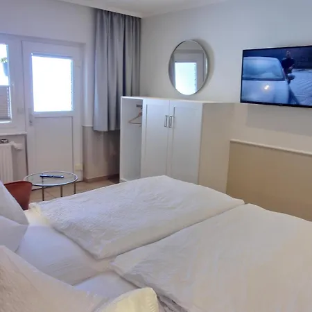 尊姆哈芬酒店 酒店 萨斯尼茨