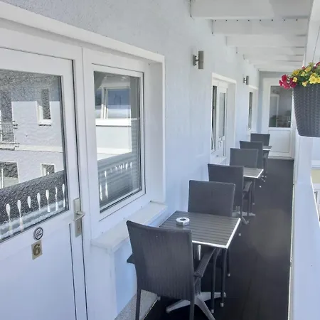 ツム ハーフェン *